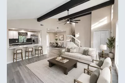 5667 Creekwood Drive, Sarasota, FL 34233 - Photo 2