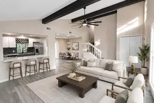 5667 Creekwood Dr, Sarasota, FL 34233 - Photo 2