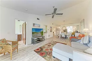 5709 Avista Dr, Sarasota, FL 34243 - Photo 14