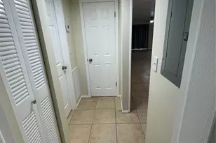 7640 92nd St, Seminole, FL 33777 - Photo 6