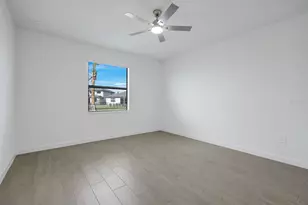 19232 Gentry Pl, Estero, FL 33928 - Photo 10