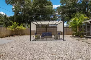 5720 Isanda Pl, Sarasota, FL 34231 - Photo 30