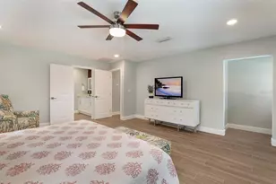 5720 Isanda Pl, Sarasota, FL 34231 - Photo 20