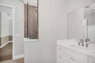1519 Harbor Dr, Sarasota, FL 34239 - Photo 54