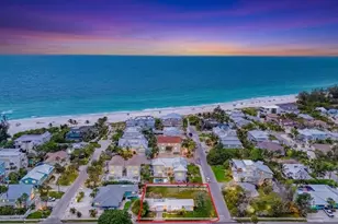 121 48th St, Holmes Beach, FL 34217 - Photo 1