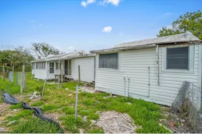 121 48th Street, Holmes Beach, FL 34217 - Photo 24