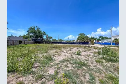 1120 35th Street W, Bradenton, FL 34205 - Photo 8