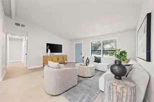 11011 Marian Ln, Riverview, FL 33578 - Photo 10
