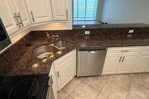 9393 Midnight Pass Rd, Sarasota, FL 34242 - Photo 10