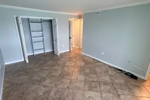 9393 Midnight Pass Rd, Sarasota, FL 34242 - Photo 18