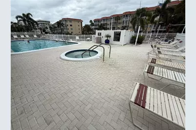 1250 N Portofino Drive #202, Sarasota, FL 34242 - Photo 32