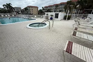 1250 N Portofino Dr, Sarasota, FL 34242 - Photo 32