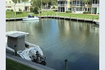 1250 N Portofino Drive #202, Sarasota, FL 34242 - Photo 4