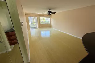 1250 N Portofino Dr, Sarasota, FL 34242 - Photo 10