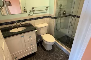 1250 N Portofino Dr, Sarasota, FL 34242 - Photo 20