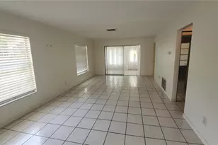 4007 78th St W, Bradenton, FL 34209 - Photo 4