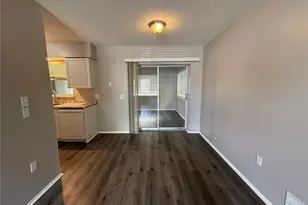 364 Briarwood Rd, Venice, FL 34293 - Photo 6