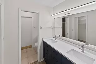 2508 Cardwell Way, Sarasota, FL 34231 - Photo 4