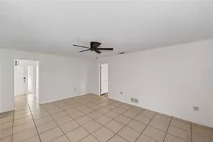 2508 Cardwell Way, Sarasota, FL 34231 - Photo 18