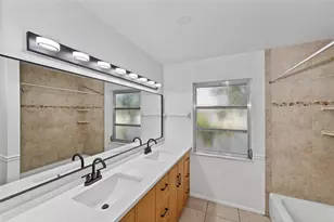 2508 Cardwell Way, Sarasota, FL 34231 - Photo 22