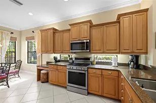 7314 Wexford Ct, Lakewood Ranch, FL 34202 - Photo 12
