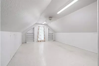8152 Longbay Boulevard, Sarasota, FL 34243 - Photo 46