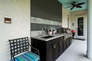 8152 Longbay Blvd, Sarasota, FL 34243 - Photo 98