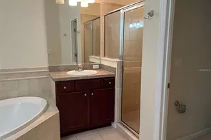 9035 Vista Verde Dr, Palmetto, FL 34221 - Photo 10