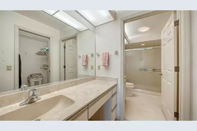 3374 W Chelmsford Court #9, Sarasota, FL 34235 - Photo 14
