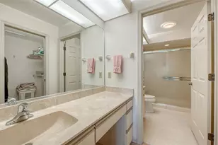 3374 W Chelmsford Ct, Sarasota, FL 34235 - Photo 14