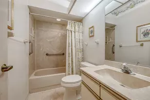 3374 W Chelmsford Ct, Sarasota, FL 34235 - Photo 18