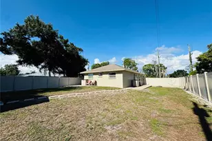 998 Ponder Ave, Sarasota, FL 34232 - Photo 12