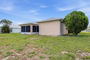 1720 Country Meadows Dr, Sarasota, FL 34235 - Photo 26