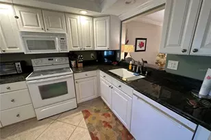 760 Avenida Estancia, Venice, FL 34292 - Photo 6