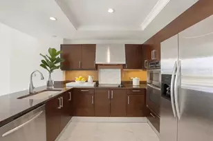 1350 Main St, Sarasota, FL 34236 - Photo 6
