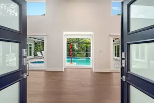 1428 Pine Bay Dr, Sarasota, FL 34231 - Photo 6