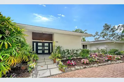 1428 Pine Bay Drive, Sarasota, FL 34231 - Photo 4