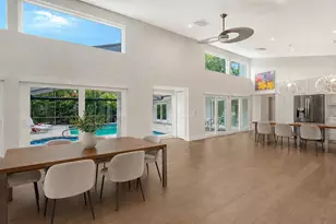 1428 Pine Bay Dr, Sarasota, FL 34231 - Photo 12