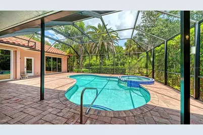 4769 Sweetmeadow Circle, Sarasota, FL 34238 - Photo 10