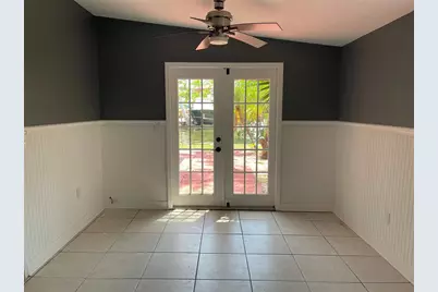 2100 Avenue A, Bradenton Beach, FL 34217 - Photo 10