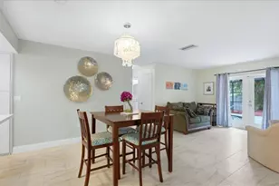 6233 Rockefeller Ave, Sarasota, FL 34231 - Photo 10