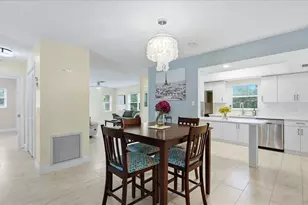 6233 Rockefeller Ave, Sarasota, FL 34231 - Photo 12