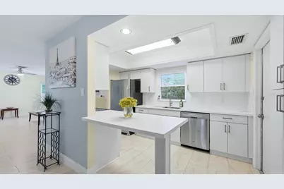 6233 Rockefeller Avenue, Sarasota, FL 34231 - Photo 16