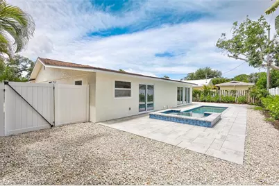 2647 Sydelle Street, Sarasota, FL 34237 - Photo 44