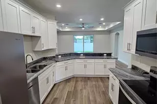 6044 107th Ave N, Pinellas Park, FL 33782 - Photo 2