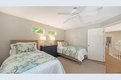 3563 Fair Oaks Lane, Longboat Key, FL 34228 - Photo 32