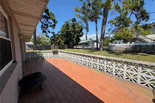 2003 48th St W, Bradenton, FL 34209 - Photo 2