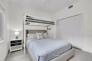 862 Hudson Ave, Sarasota, FL 34236 - Photo 12