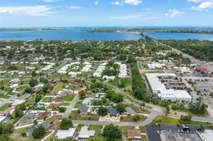 7210 8th Ave Loop W, Bradenton, FL 34209 - Photo 2