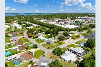 7210 8th Avenue Loop W, Bradenton, FL 34209 - Photo 2